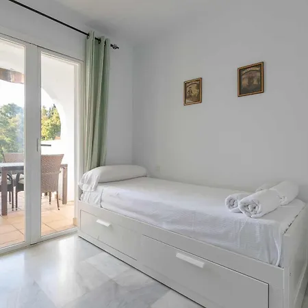 Golf Duplex Con Piscina En La Quinta Golf Marbella Malaga